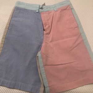 Boys Vineyard Vines shorts